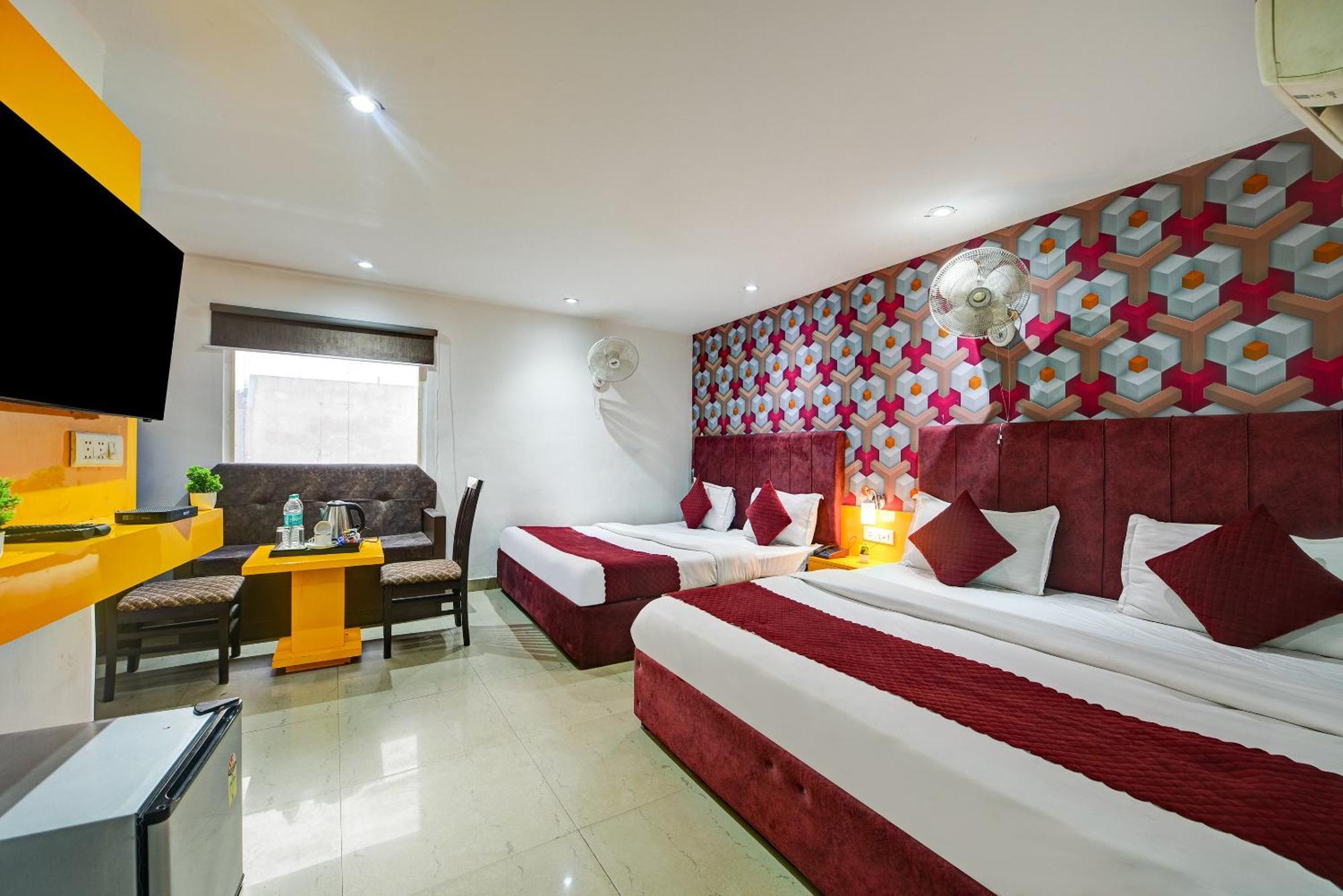 Hotel Kelvish Free Airport Pickup Nueva Delhi Exterior foto